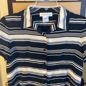 NWOT Jones New York button down striped top 12